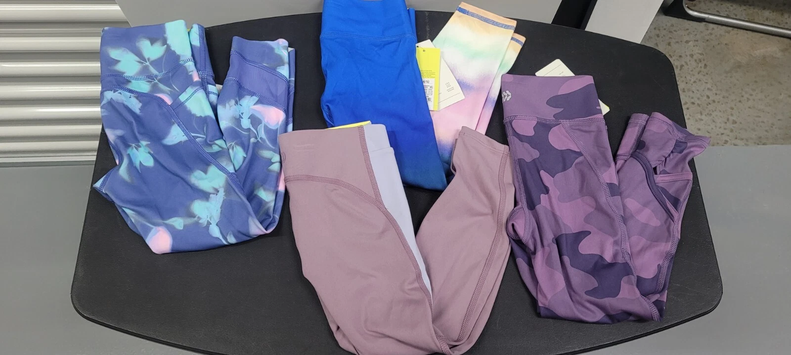 Lot Of 4 All In Motion Legging Girls Kids Size 4/5 XS active Pants Summer Target