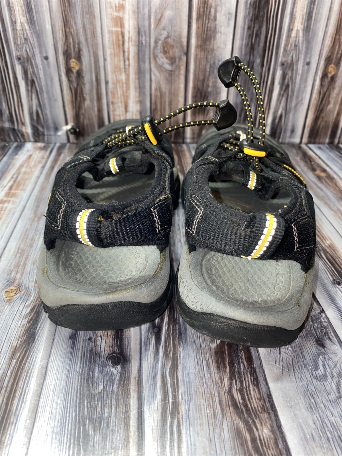 Keen XT 0206 Newport scarpa da trekking sentiero acqua sandalo AquaStop rosso metatomico taglia 6