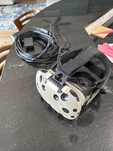 HTC Vive Virtual Reality Headset With Link Box Cables And Deluxe Audio Strap