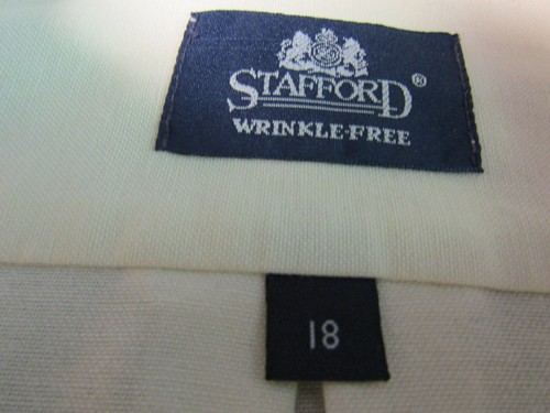 Camisa de vestir ajustada con cuello abotonado sin arrugas Stafford para hombre (300-53) - Imagen 8 de 9