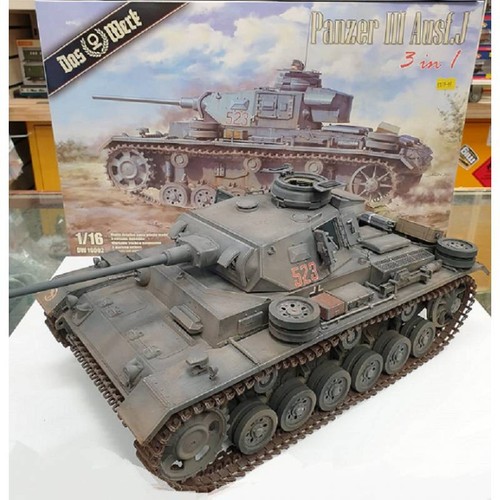 Modellino Carro Panzer III Ausf. J (3 IN 1) DAS WERK 16002 1:16 Char Per - Foto 2 di 24