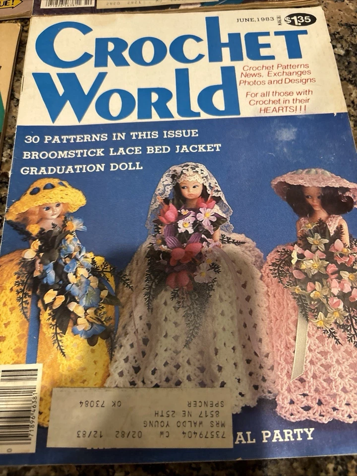 Vintage CROCHET WORLD Magazine Collectible Lot 4 Magazines Patterns - Image 4 of 4