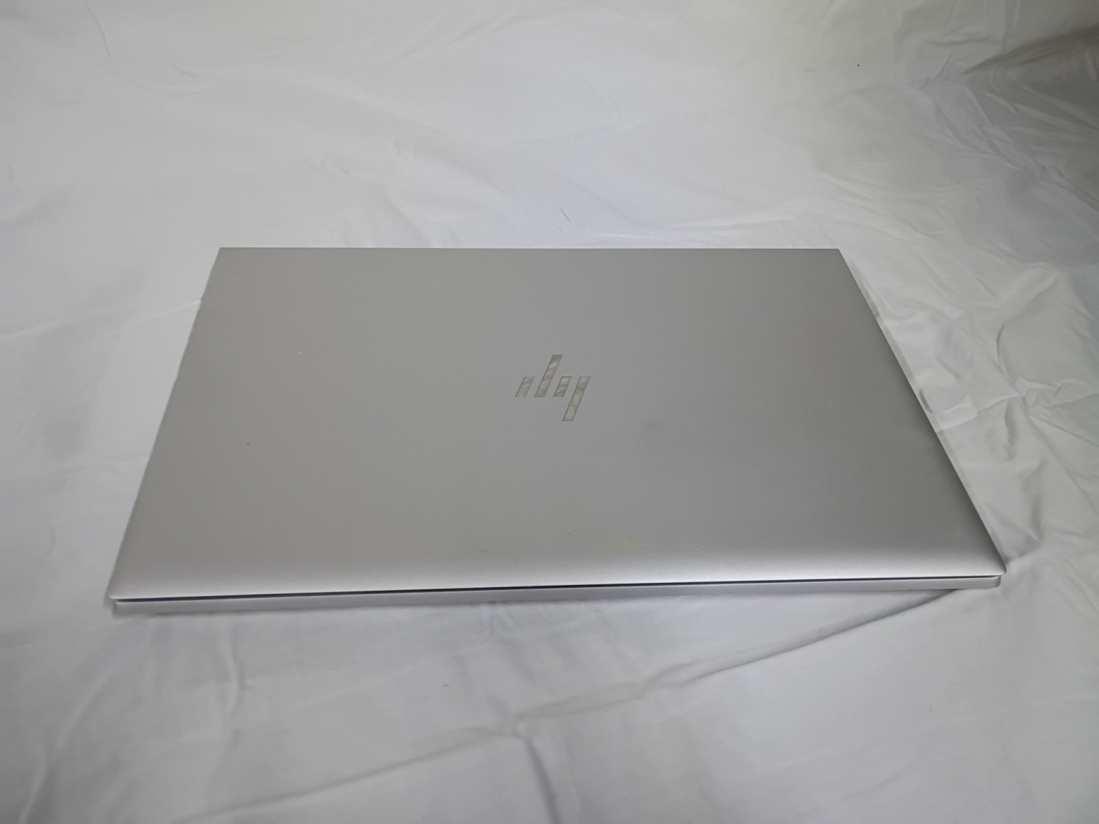 HP EliteBook g8, 14-Inch Laptop, with Intel Core i7-1185G7, 512 GB SSD (Solid State Drive), Windows 11 Pro