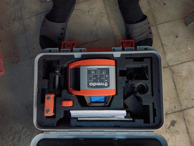 Nedo Primus 2H Baustellen-Rotationslaser mit Zubehör im Transportkoffer