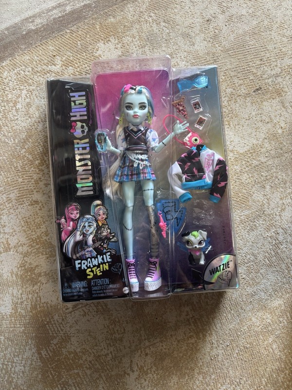 Monster High - Frankie Stein Fashion Doll with Accessories