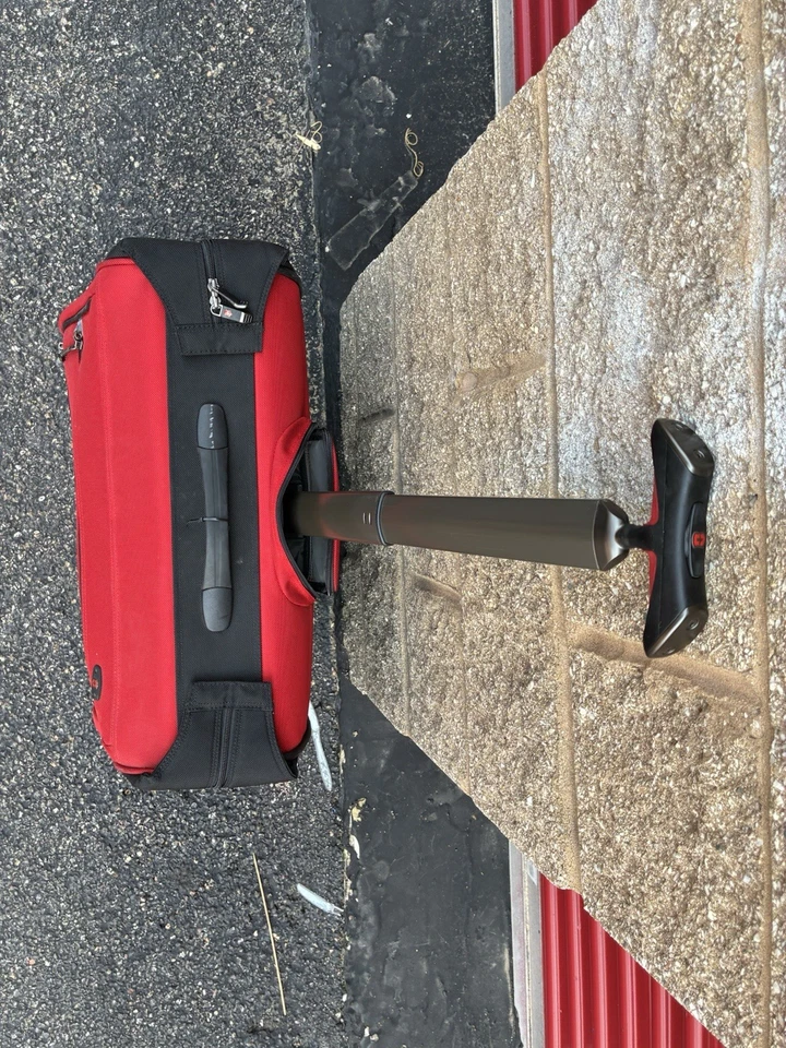 Victorinox Mobilizer NXT Deluxe Rojo 24"' Bolsa de Ropa con Ruedas Foto 4 de 4