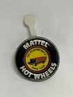 1969 MATTEL HOT WHEELS RED LINE ERA ROUND BUTTON PIN THE HEAVYWEIGHTS DUMP TRUCK — photo 1