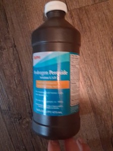 Hyvee Hydrogen Peroxide Antiseptic Topical Solution - 32oz