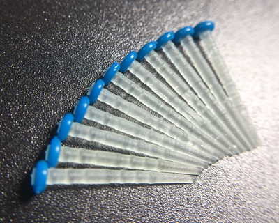 Tiges Filetées (posts) En Fibre De Quartz Pour Ancrage Dentaire - Modèle Relyx 3D