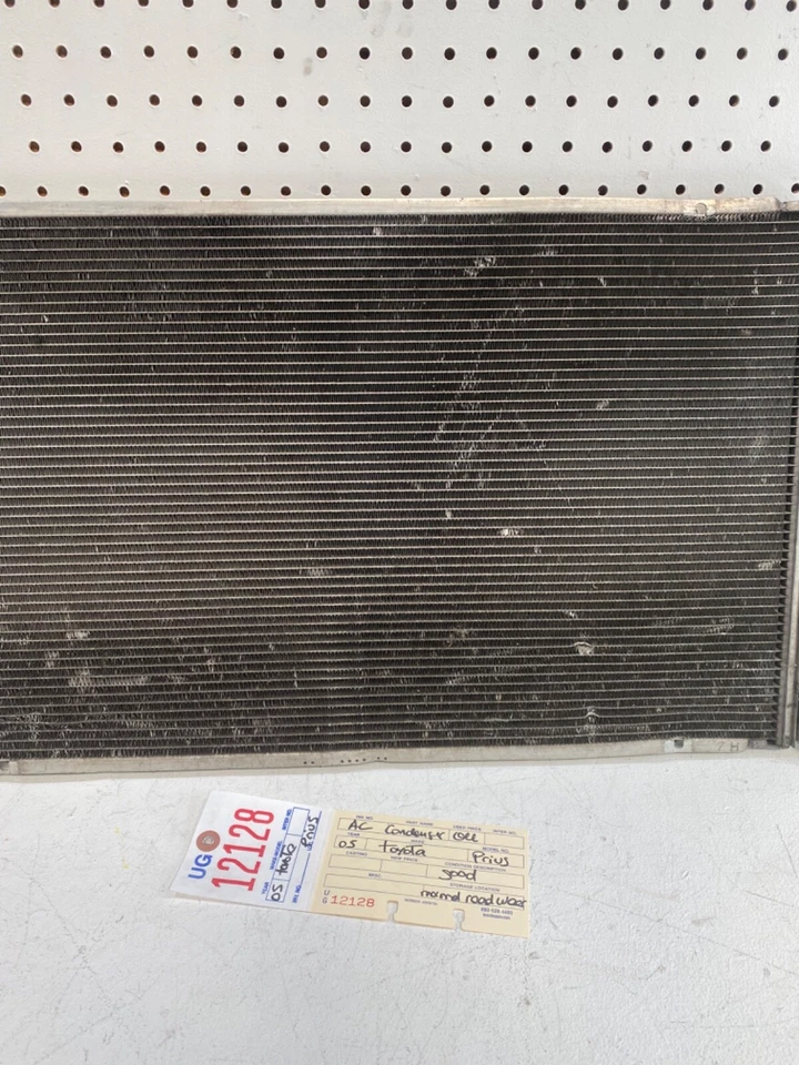 Toyota Prius 2005 condensador de aire acondicionado OEM Foto 2 de 4