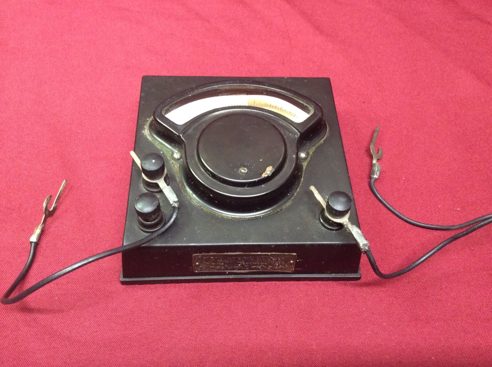 Rare L. E. Knott Apparatus Co. Cambridge Ammeter Bakelite Untested