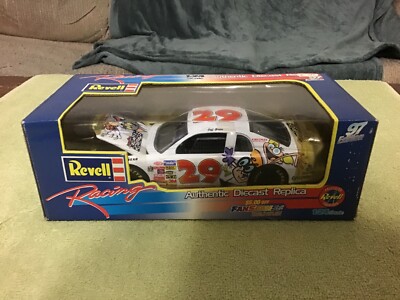 Revell 29 Cartoon Network プラモデル3台セットです。 Revell 29 Cartoon Network プラモデル3台セットです。 Revell 29