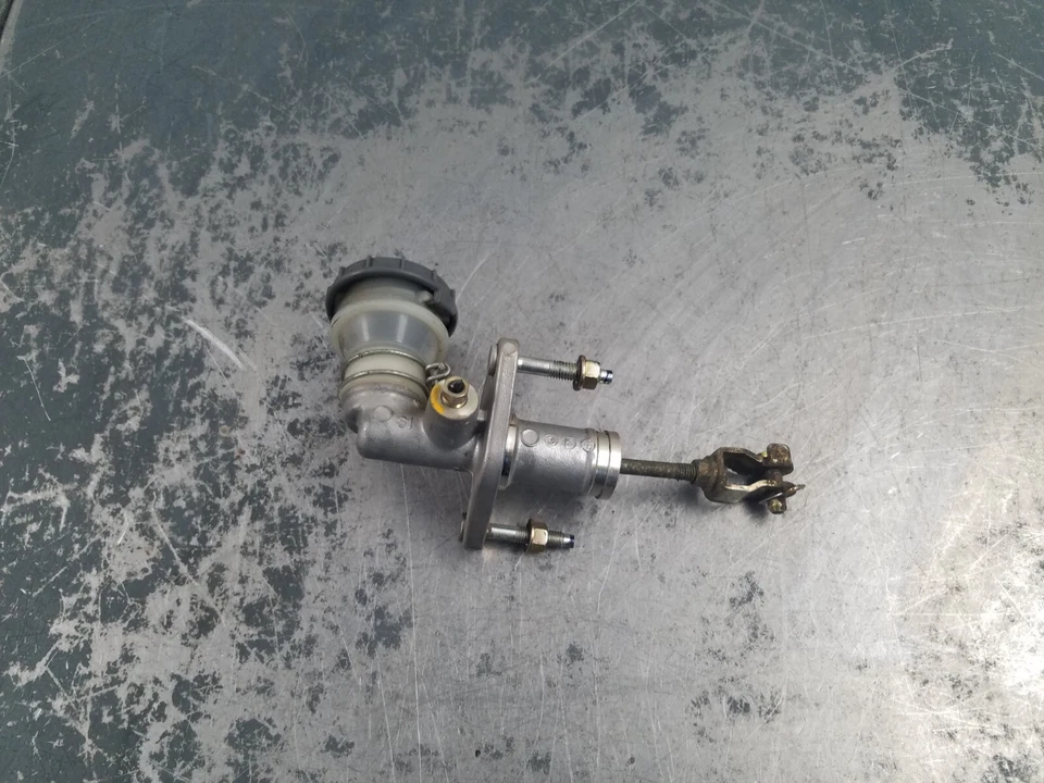 Honda S2000 AP1 2003 embrague cilindro maestro #7539 X4 Foto 3 de 4