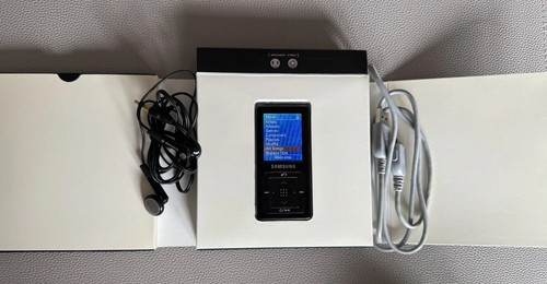 Samsung YP-Z5F Schwarz MP3 Player in Original Verpackung TOP Zustand