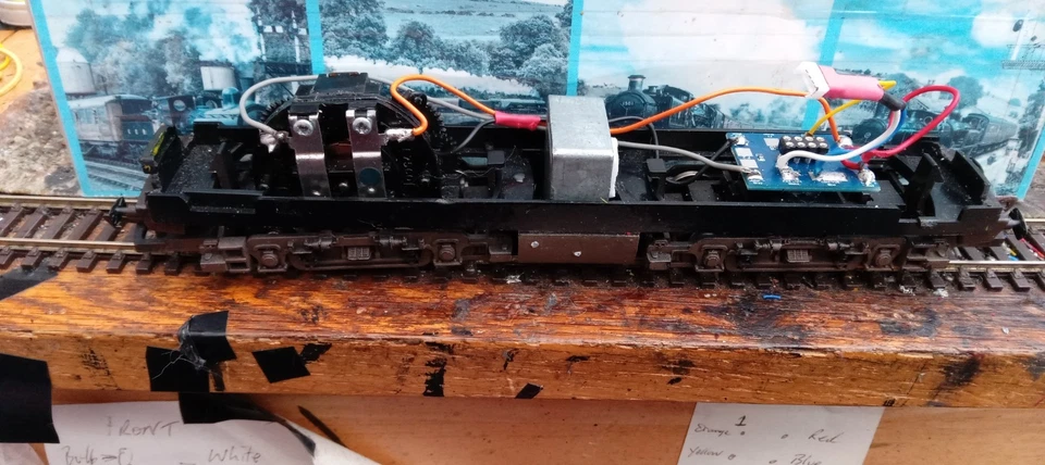 Hornby 00 Gauge Class 35 Hymek DCC fitted and working directional lights - Image 4 of 4