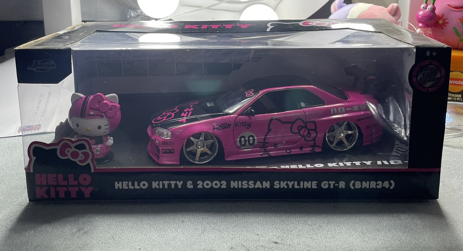 ミニカー HELLO KITTY & 2002 Nissan Skyline GT-R s-l1600.jpg