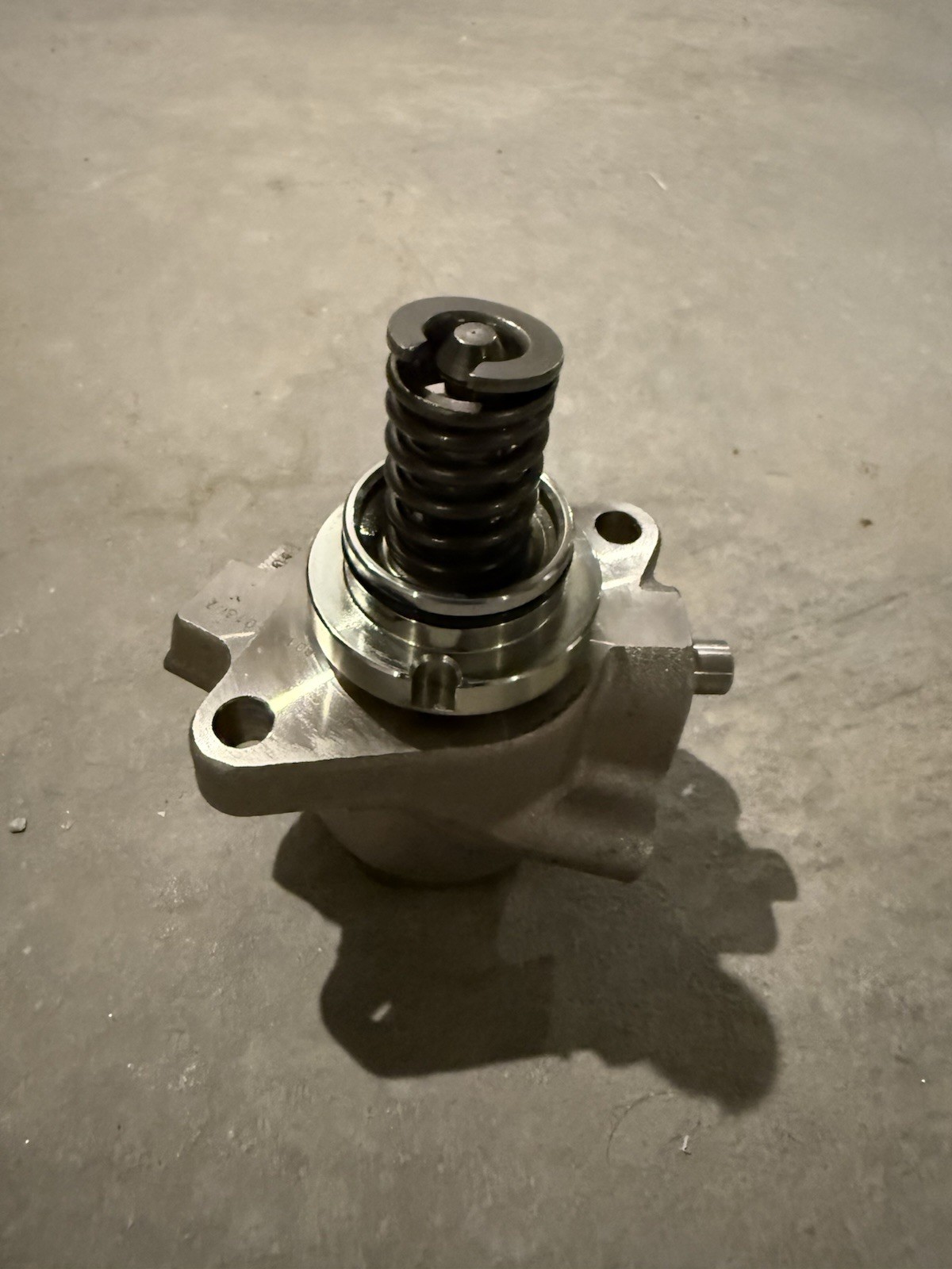 09-13 AUDI R8 5.2L V10 ENGINE MOUNTED HIGH PRESSURE FUEL PUMP 07L127026G
