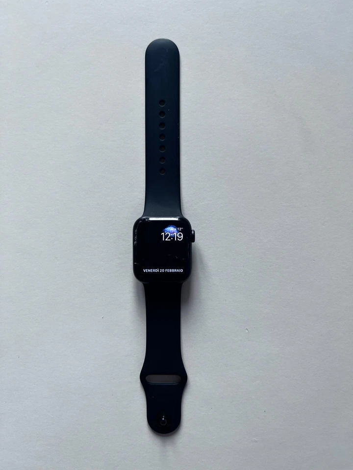 Apple Watch SE (2nd generation), foto 2 di 5