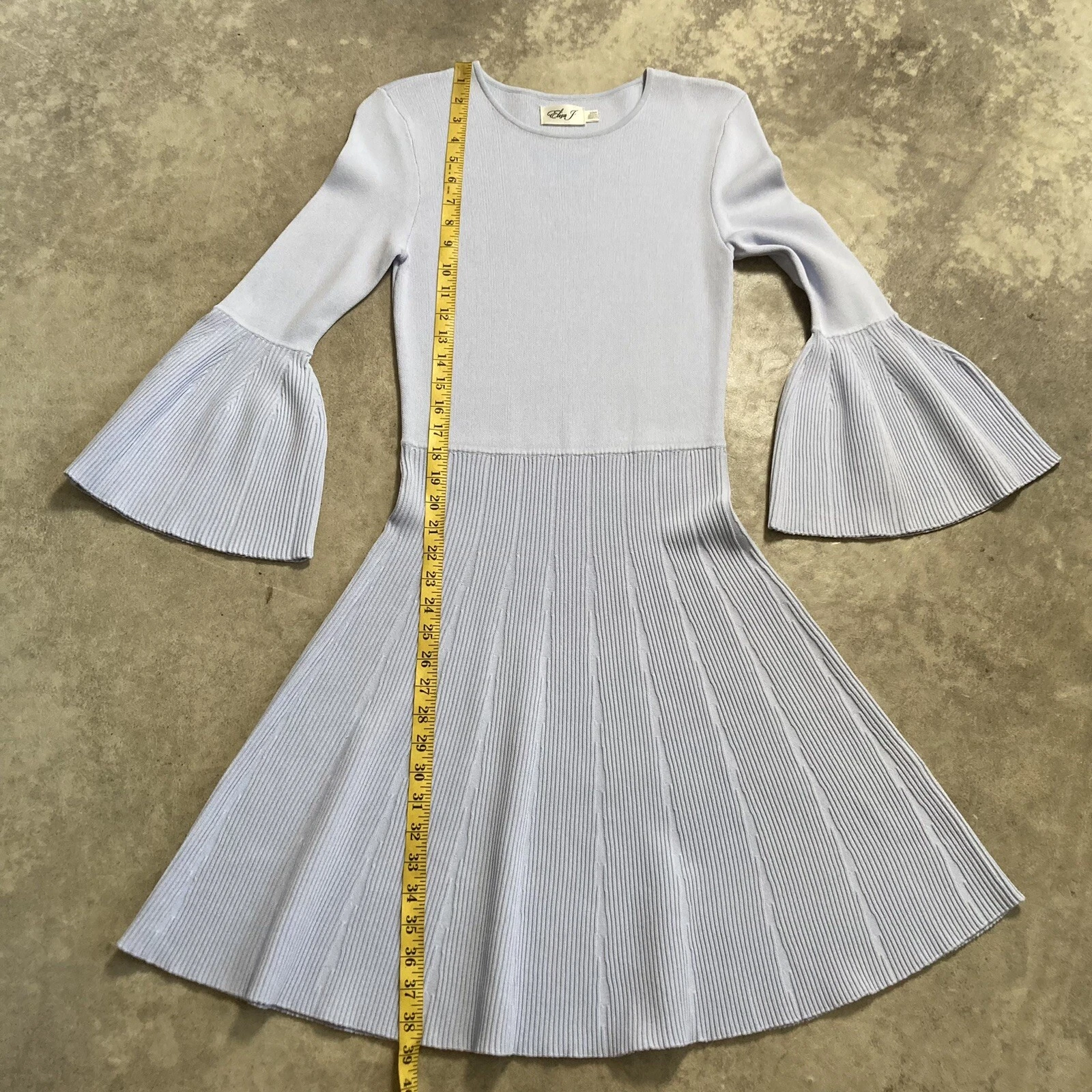 VETEMENTS Abito donna Eliza J vestibilità piccola e svasato maglia lunghezza ginocchio manica a campana plissettato