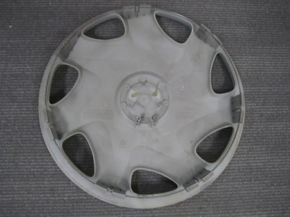 2003-2004 Mazda 6 16" OEM Wheel Cover Hubcap GK2A37170 56549 - One/1 - Image 3 of 4