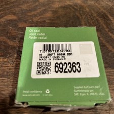 NOS SKF CR CHICAGO RAWHIDE 692363 OIL SEAL