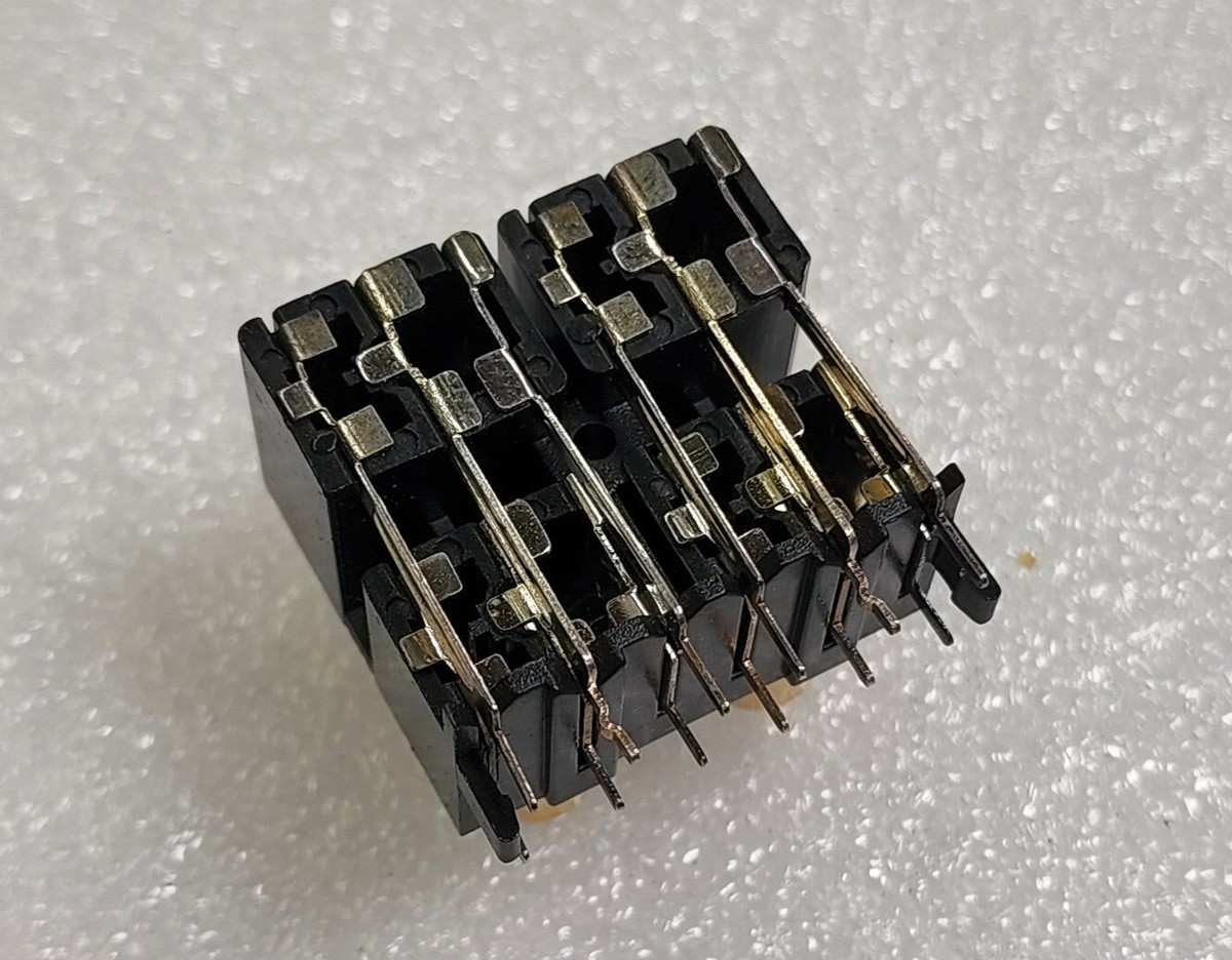 Vestax PMC PCV Mixer Replacement 4 RCA Jack Block 12 solder