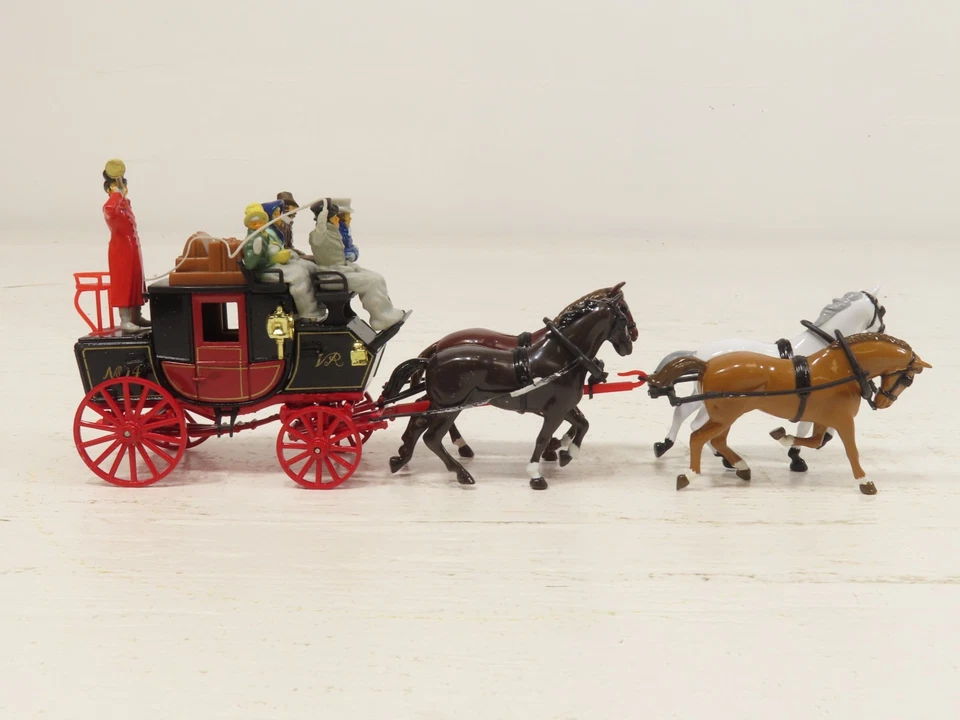 Matchbox Models of Yesteryear 1820 Passenger Coach & Horses C 1820 NIB 12208 - Image 3 of 4