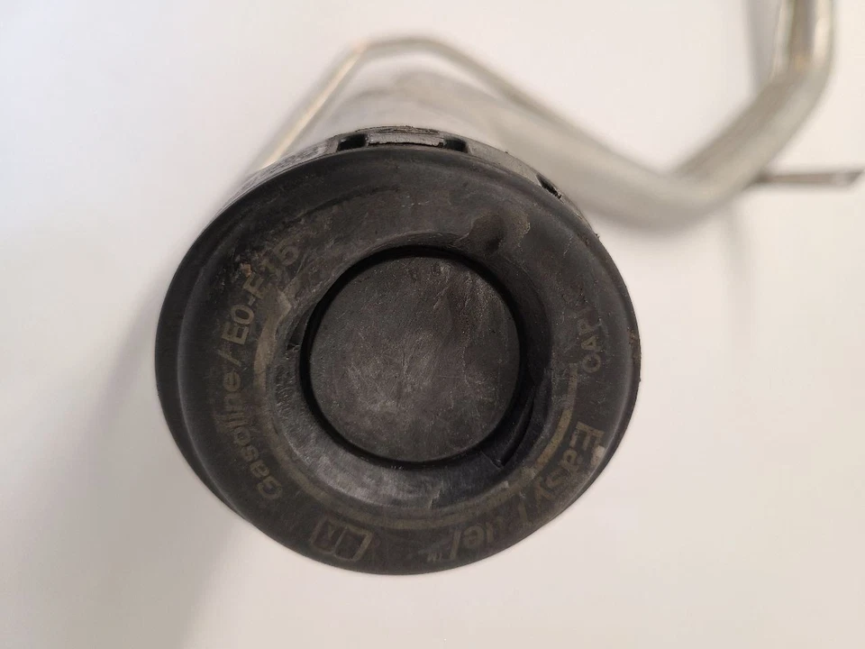 2013-2016 FORD FUSION Fuel Filler Neck DG939034AJ DG9Z9034R     Foto 2 de 4