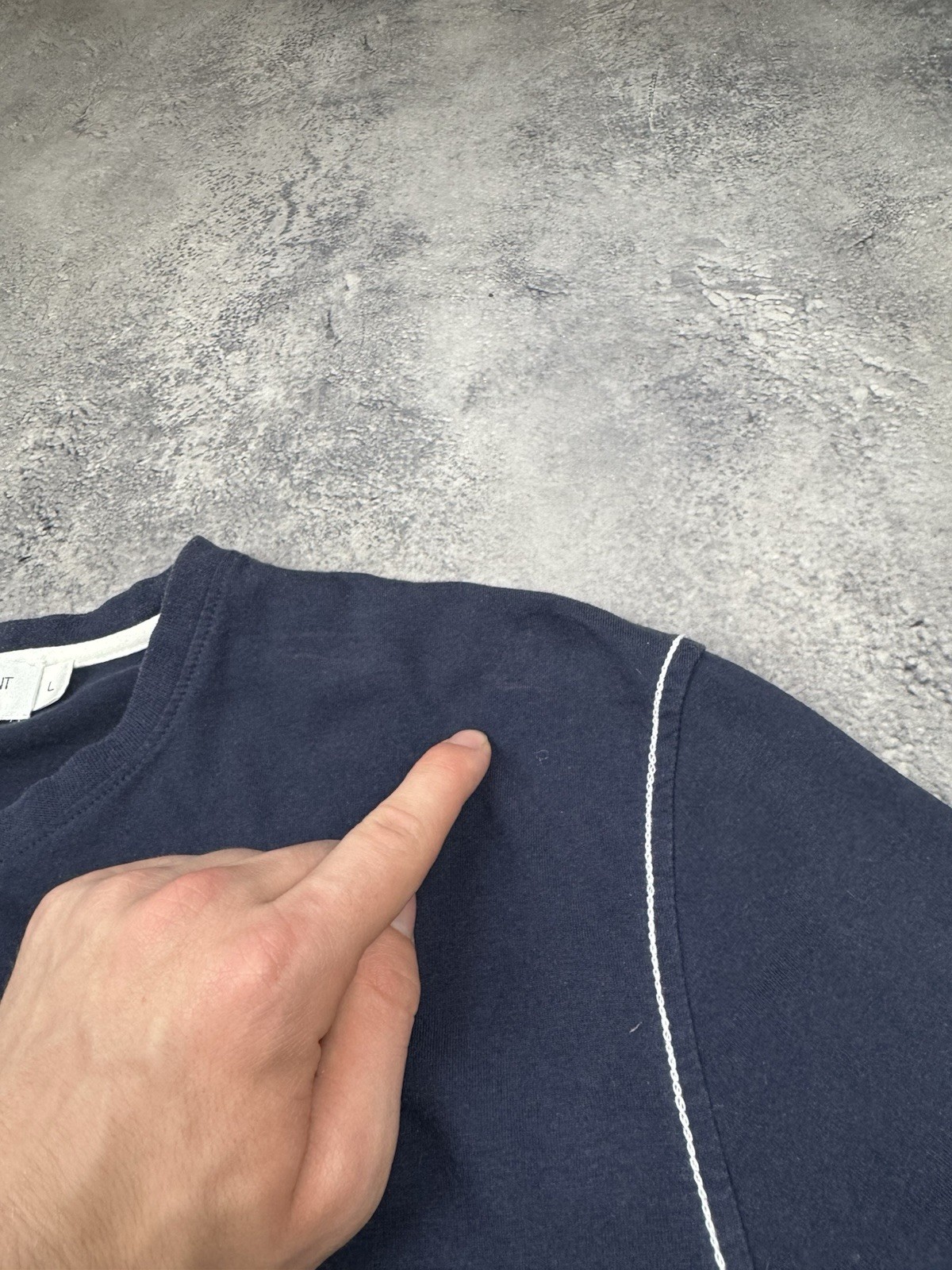 T shirt vintage Yves Saint Laurent YSL uomo grande logo lusso Y2K