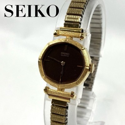 Working item new battery replaced vintage item SEIKO wristwatch analog old quart