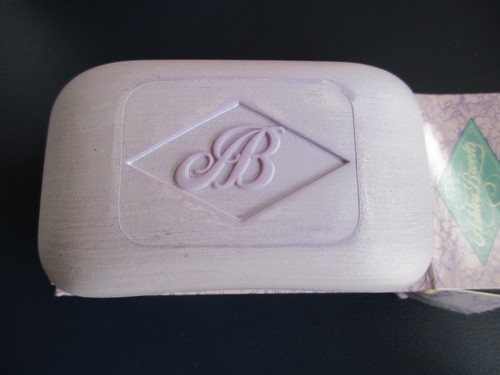 CASE OF 12 ASHLEY BROOKS ENGLISH LAVENDER SOAP 3.5 OZ BAR USA MADE - Picture 2 of 7