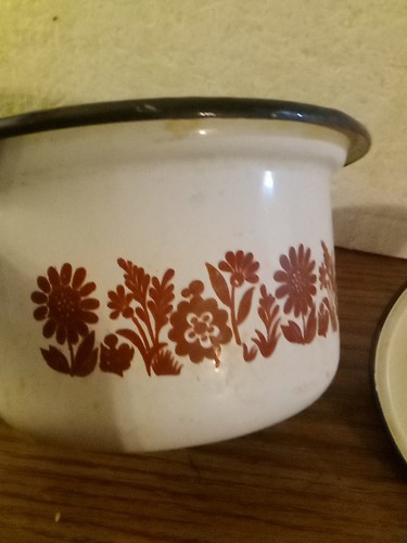 Vintage Enamel Pot With Lid, Brown Flowers - Picture 19 of 21