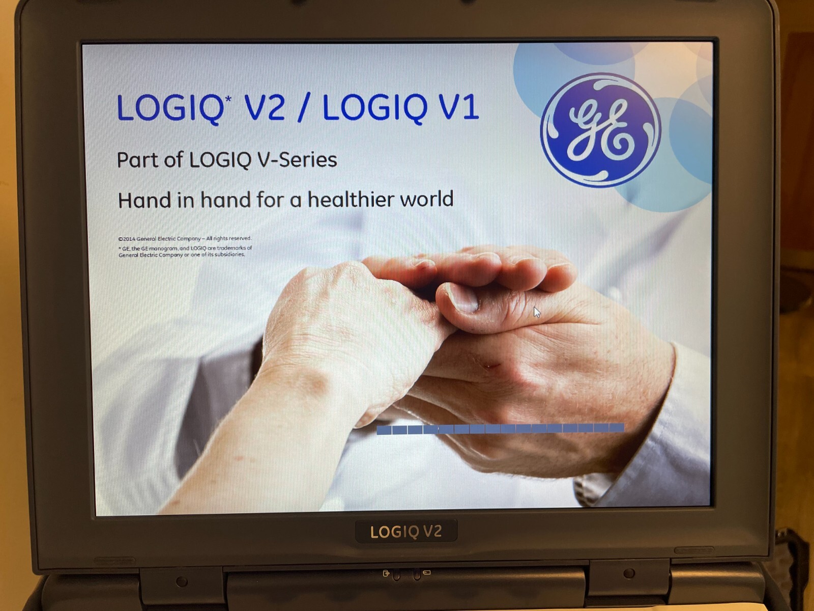 GE Logiq V2 Ultrasound Machine w/ 1 Probe