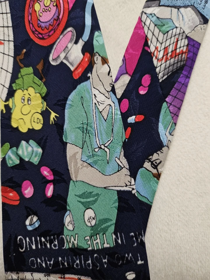Gravata Vintage Nicole Miller 1992 Médicos Médicos Medicina 100% Seda - Imagem 2 de 4