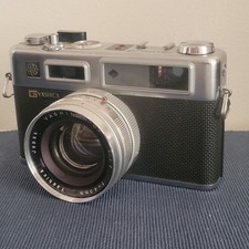 Yashica G Electro 35 GSN Camera Color-Yashinon DX 1:1.7 f 45mm Lens Untested