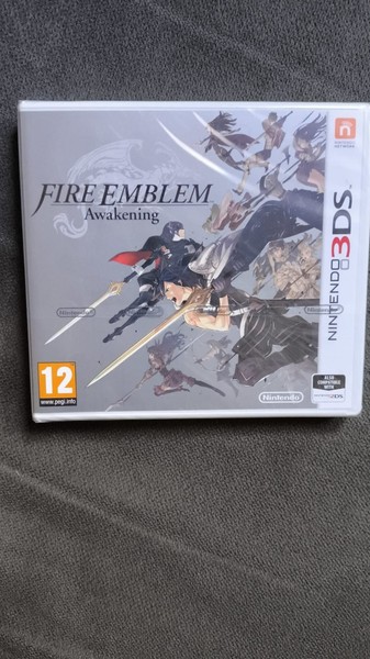 FIRE EMBLEM AWAKENING - NINTENDO 3DS -  PAL ENGLISH - NEW SEALED MINT