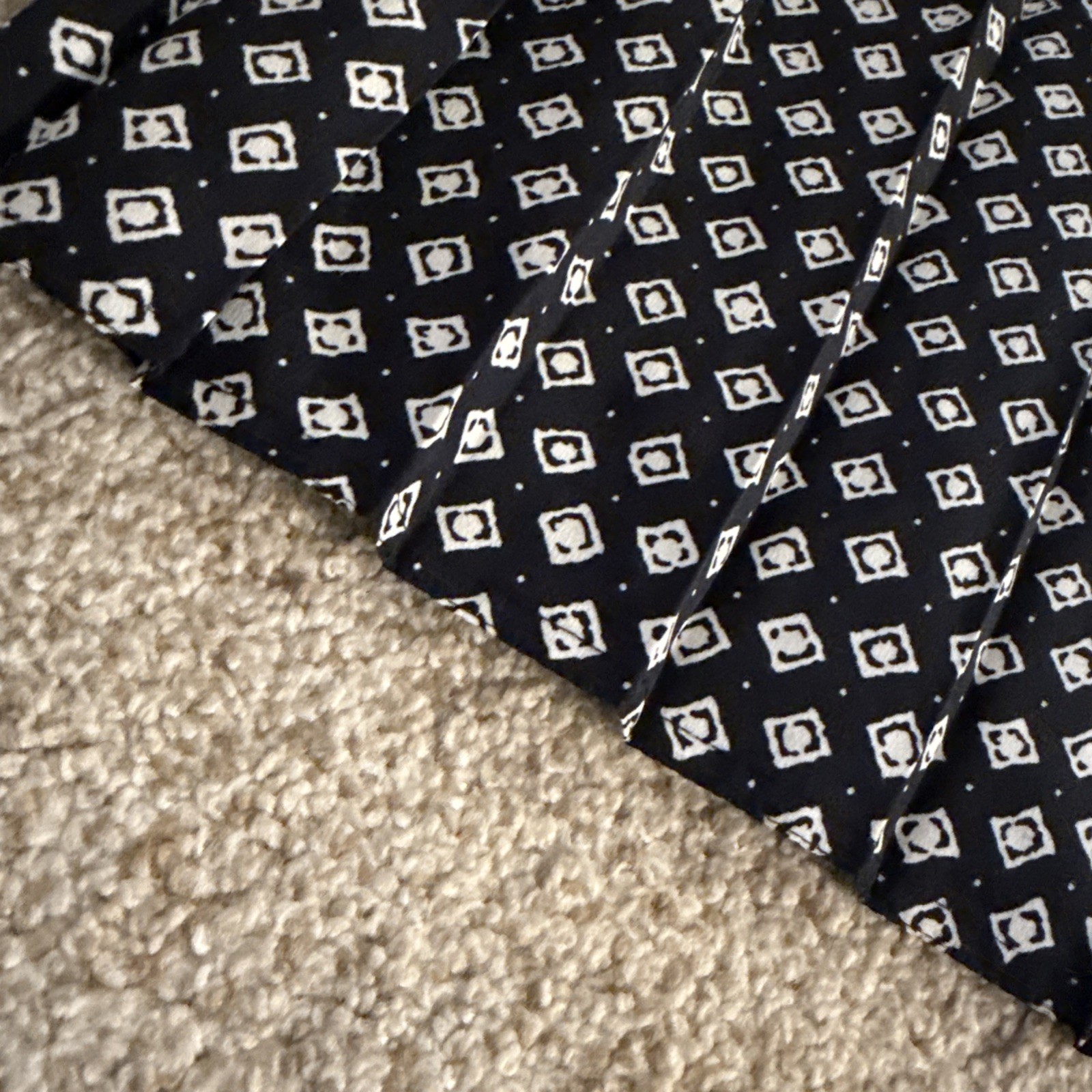 Le Suit Vintage Skirt Suit Navy Blue White Pleated Size 12