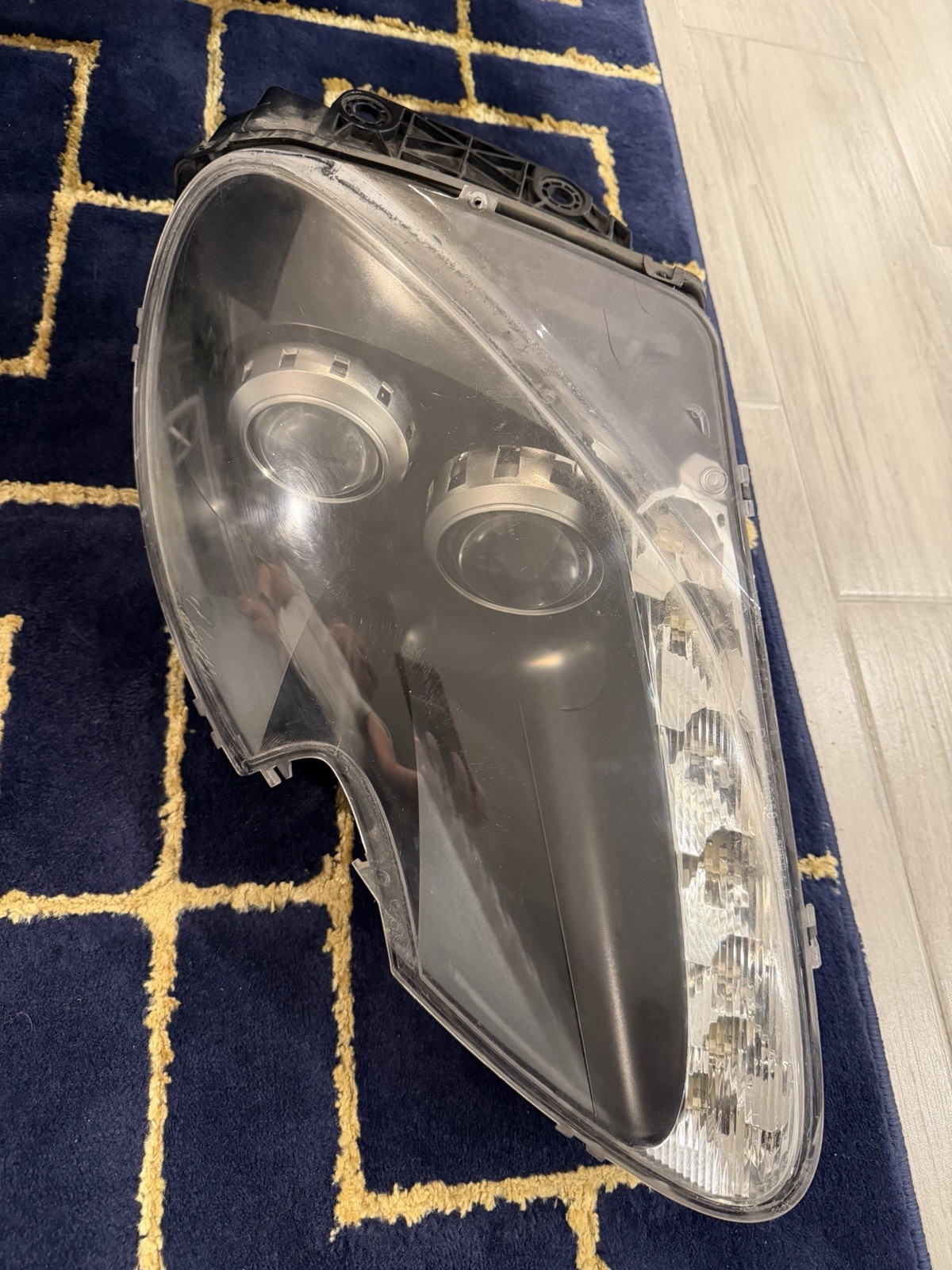 2008 Aston Martin V8 V12 Vantage Right Headlight Xenon Lamp OEM Passenger Head