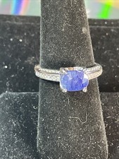 .925 Sterling Silver Ring Featuring a 2ct Genuine Blue Sapphire Size 7.25