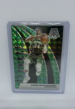 2023-24 Panini Mosaic - Elevate Giannis Antetokounmpo #12 Green Mosaic Prizm