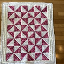 Handmade Baby Quilt Handquilted Pinwheel Patchwork Pink 37x44 NEW