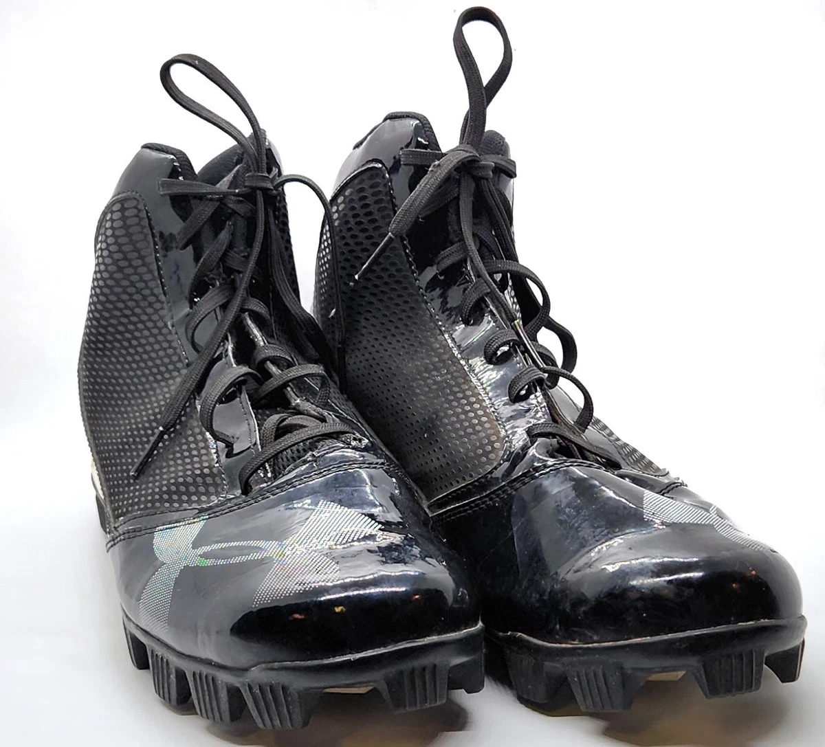 Black under armour store baseball cleats