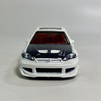 Honda Civic Si White 1:64 Scale Diecast Collectible Diorama