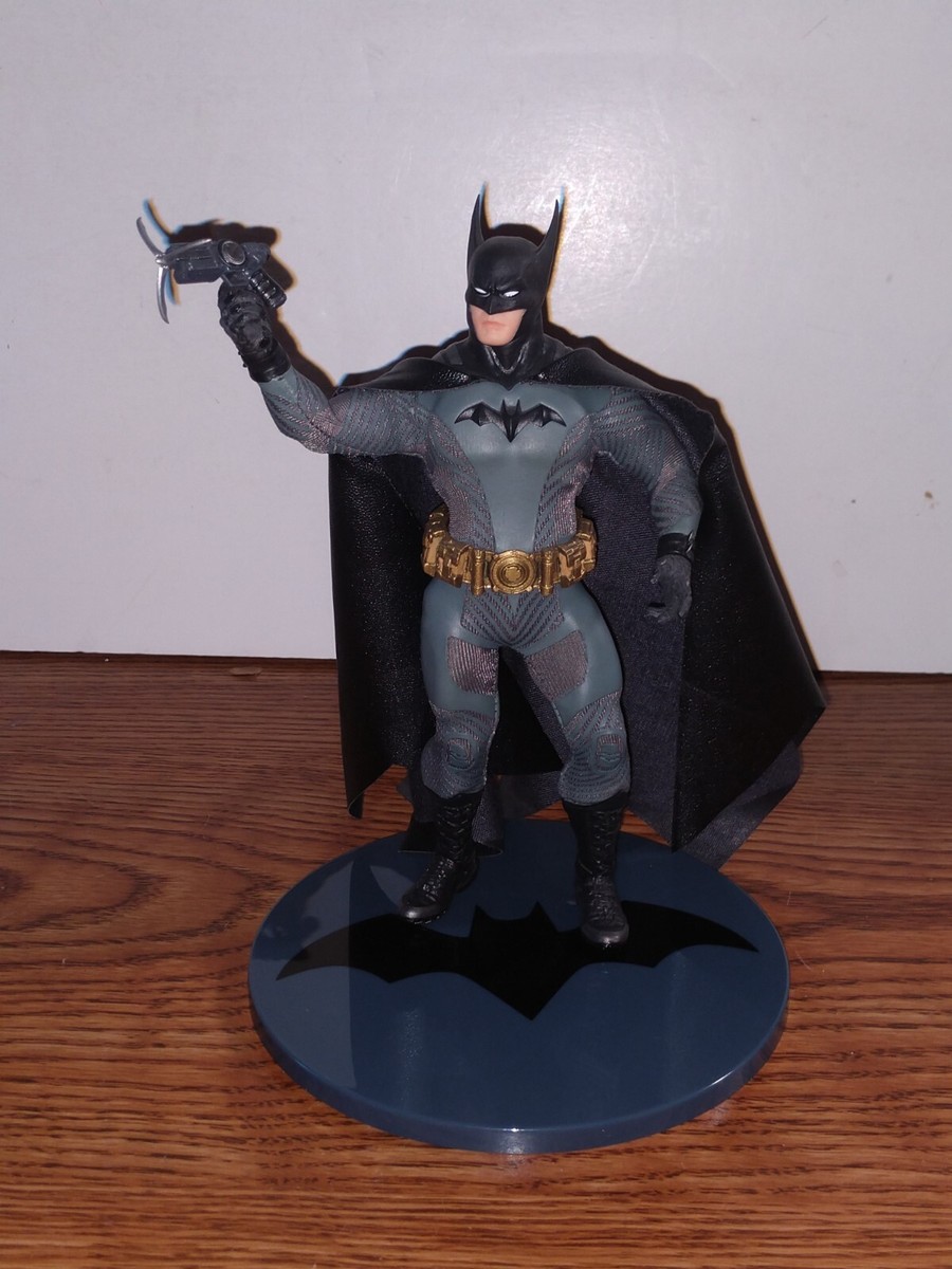 MEZCO ONE:12 BATMAN ONE TWELVE GREY DARK No Box | eBay