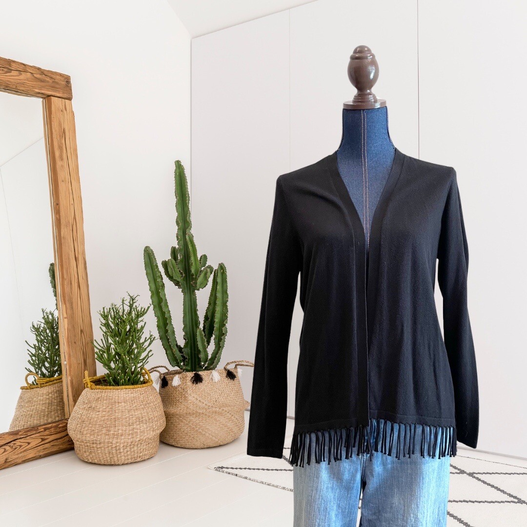 Chicos Womens M LongSleeve Open Front Fringe Hem Knit Cardigan Sweater  Black