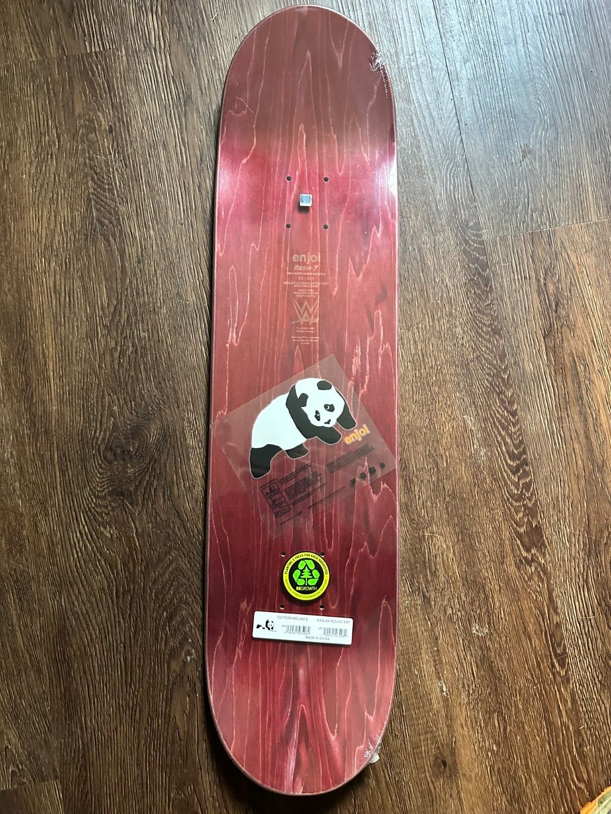 Enjoi Chris Haslam Round 3 Hulk Hogan Official Licensed WWE Skateboard Deck 8.0&rdquo;