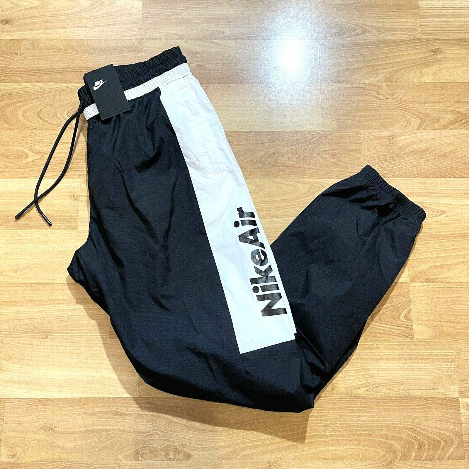 nike air black joggers