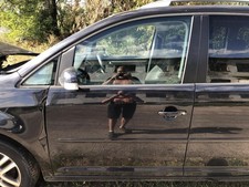 VW Touran 1T Tür vorn links Fahrertür im Rohbau LC9X Deep Black Perl 03-10