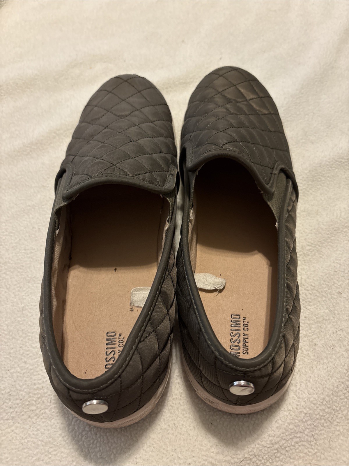 Mossimo Quilted Blush Olive Green Sneakers Size 10 Women’s Casual Slip On Shoes
