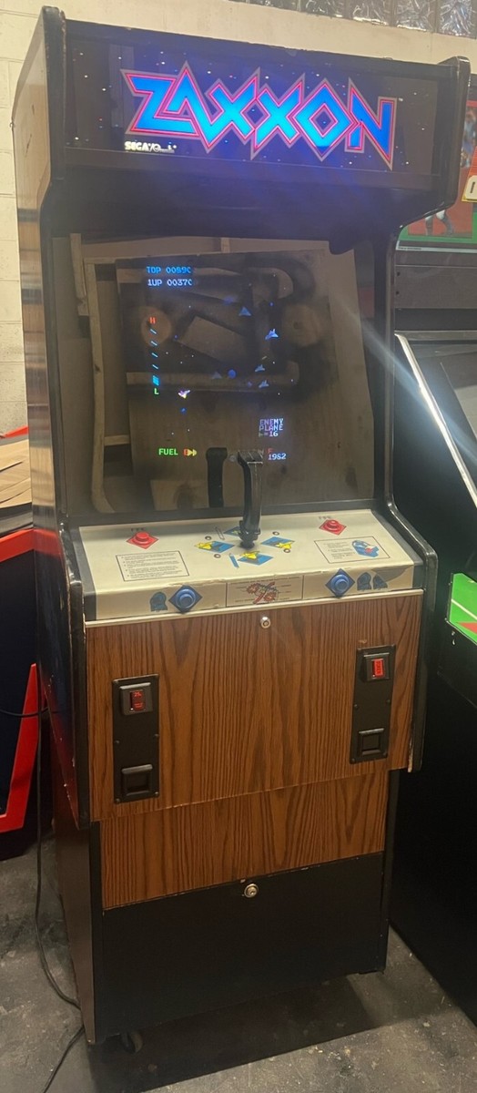 ZAXXON ARCADE MACHINE by SEGA/GREMLIN 1982 (Excellent Condition